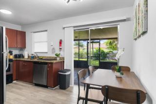 Wellness Retreat Sleeps 12 With Yard and Patio - 4