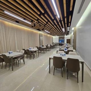 BAZ Hotel Airport Road - 9