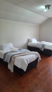 Secure house in complex near OR Thambo airport - 2