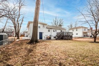 Family friendly, Youth Sports tournaments, World Cup-Ready, Lenexa, 3BR Near KC - 7