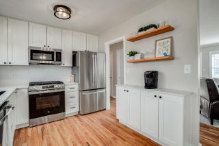 Family friendly, Youth Sports tournaments, World Cup-Ready, Lenexa, 3BR Near KC - 1