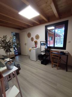 Chambre avec salle d'eau et toilette privées - Léognan - 5