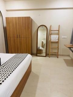 The Vibe Box Modern 1BHK near Nipania, Indore - 8