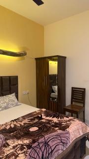 Sukoon Luxury 2BHK Near Airport, Netflix Lounge - 2