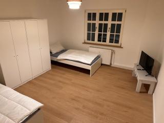 2 Zimmer Appartment für 3 Personen mit Küche und Duschbad - 4