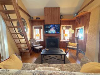 Little Chateau Cottage - 7