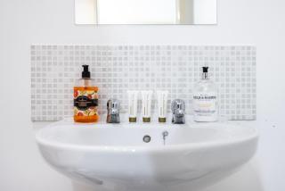 Garland Central City Apartment London 2 - 1