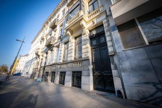 Master Suite Le Monarque Antwerp - 2