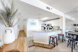 Oceanfront Condo 512 by Sterling Sands - 7