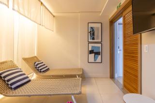 Stay Home Luxo - 1 min da praia do Gonzaga - Estrutura de hotel 4 estrelas - Piscina no Rooftop - Sauna - Academia com vista pro mar - 1