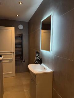 The Mews - Modern Stylish Apartment Pontcanna - 4