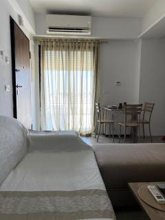 Comfortable and Fresh Apartment - 8