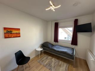 Monteurunterkunft in Duisburg für bis zu 8 Personen - komplettes Haus für Sie allein! - 7