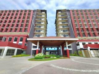 RJs Prime Haven Mactan near Airport with Balcony - 6