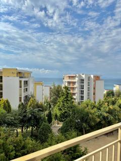 Imperial Fort Club Studio Apartment - 7