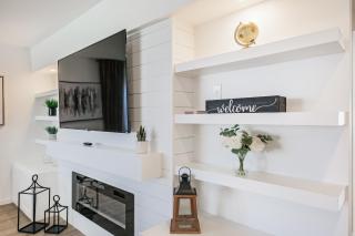 Oak Forest Retreat Sleeps 13 Near Heights - 9