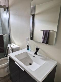 Modern Dallas Getaway - 5