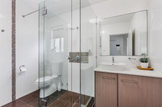 H2O Holiday Apartments Unit 5 - 7