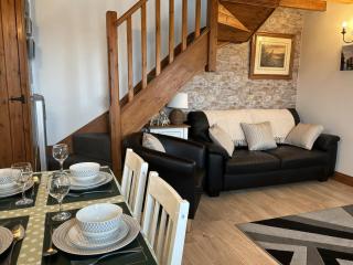 Ysgubor Ddegwm Bach - 7