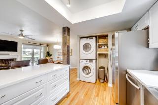 Deck and Golf Course Views Munds Park Condo! - 4