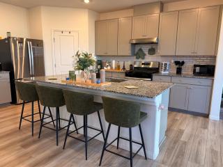 Your Beautiful 5Bd 3ba 2 Story Home Close to The Strip Near Durango Casino - 5