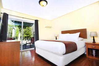 Escarpment Heights Motel - 8