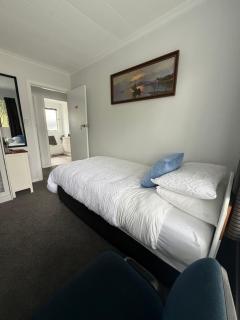 Inglewood shared Home BNB - 3