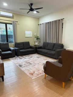 2 Storey 5 Room Semi-D Homestay Nilai and KLIA, F1 Sepang with Pool - 6