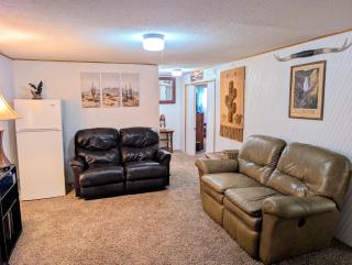 FairWestern, 5 bedrooms, 2 baths, sleeps 11 - 9