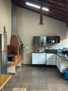 Ampla casa com piscina Próximo Av Guaicurus - 2