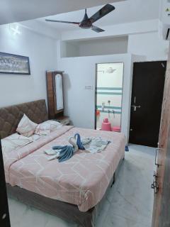 UNiTY MADHAV HOMESTAY - 7