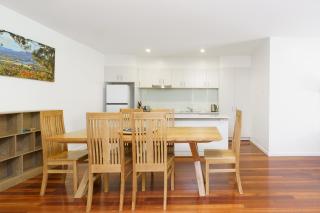 Ground Floor Apartment with Park Views, Kingston - Hosted by Canstay - 6