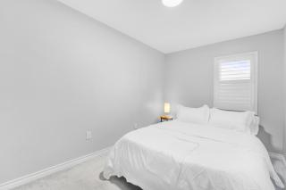 Entire2Storey with Trampoline, PingPong, 65 inch TV and EnclosedYard - 4