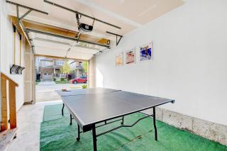 Entire2Storey with Trampoline, PingPong, 65 inch TV and EnclosedYard - 8