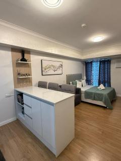 Davao Studio Unit at Abreeza Place Condo 3-4 pax - 2