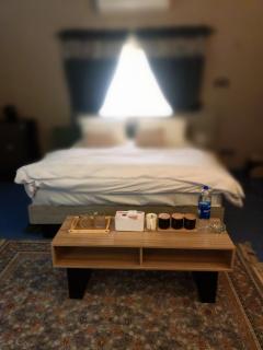 Sea View Palace Guest House - 4