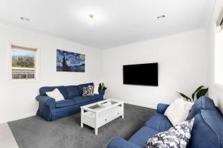 Stylish Newly Renovated Unit 7 Min From CBD - 2