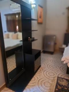 Sea View Palace Guest House - 7