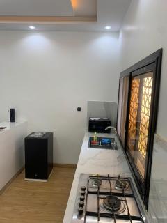 Modern studio close to the TER train station - 6