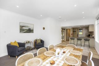 Villa Victoria- Beachside sanctuary - 5