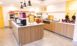 Hampton Inn Williamsport - 2