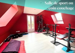 Ensemble de 2 logements, 2 cuisines, 4 chambres, 2 salles de bain - 6