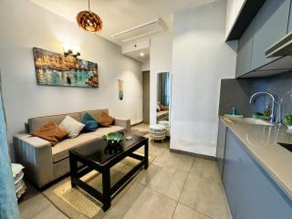 Central Supernova Noida Room - 4