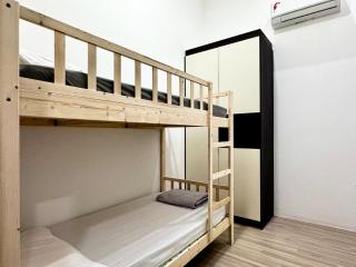 The Podium-3R2B-Free 2 Parking-12 Pax-D363A - 3