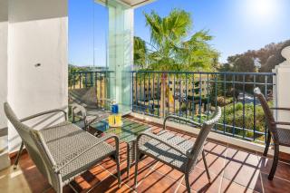 Bright & Modern Miraflores Oasis - Panoramic 2BR Apt - 1