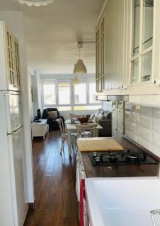 Los Castellanos, 10 - 2