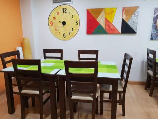 Hostal T4 - 7