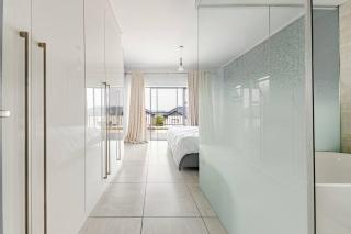 2 Bedroom 2 Bathroom Executive Suite - 5