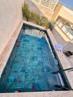 Riad chic & intimiste, piscine chauffée, ptit dej - 8