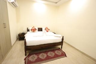 Taj Elevate Hotel - 4